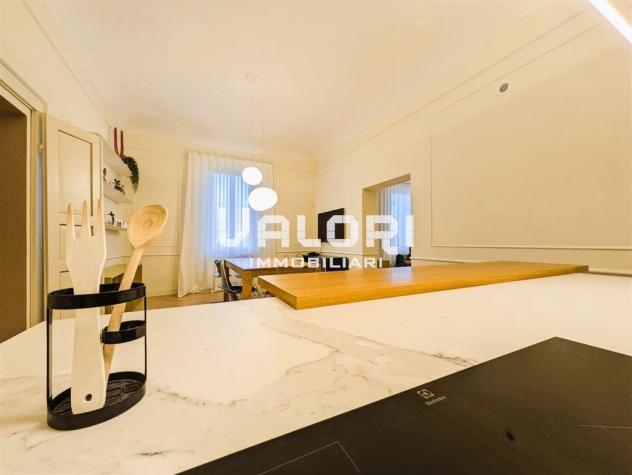 PRESTIGIOSA ABITAZIONE SU DUE LIVELLI IN VILLA STORICA QUADRIFAMILIARE - Foto 15