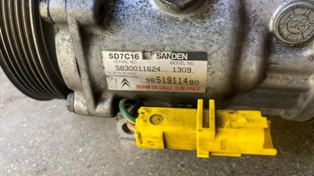 Compressore climatizzatore Peugeot 307 1.6HDI del 2006 (9651911480) - Foto 4