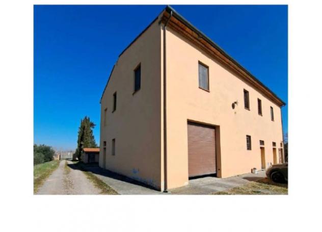 Immobile in asta di 383 m², box auto in vendita a Peccioli - Foto 2