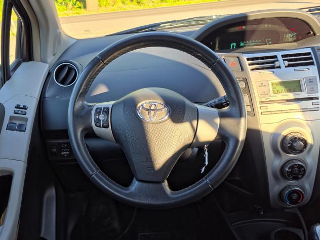 Toyota Yaris 1.0 5 porte Sol CV-69 E4 Manuale NEO 2009 - Foto 8