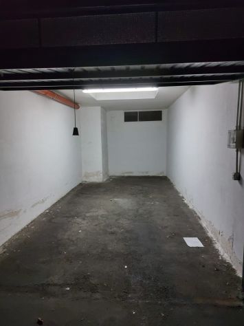 BOX NUOVISSIMO, IN PARCO NUOVO, CON CANCELLO ELETTRICO E CORRENTE INTERNA - Foto 9