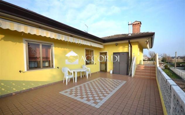 RIFERIMENTO GI26 - GRANDISSIMA ABITAZIONE CON IMPORTANTE GIARDINO - Foto 4