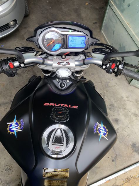 MV Agusta brutale 1090 R km 6000 pari al nuovo - Foto 6