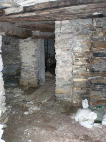 VENDESI PORNASSIO, LOCALITA' VILLA, BORGATA BARBEI ,RUSTICO IN PIETRA CON ACCESSO CARRAIO - Foto 3