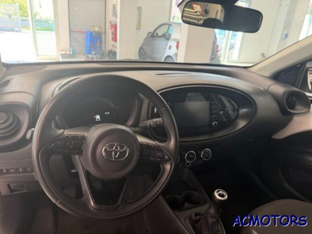 TOYOTA Aygo 1.0 VVT-i 72 CV 5 porte Active rif. 23976413 - Foto 9