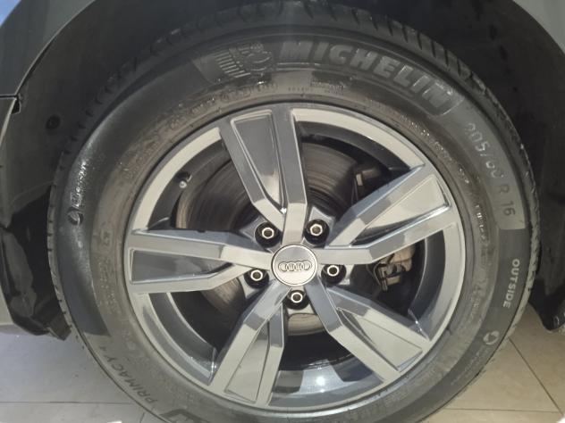 Audi A4 Avant 30 TDI S tronic Design - Foto 7