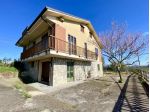 Villa in vendita a Serravalle Langhe
