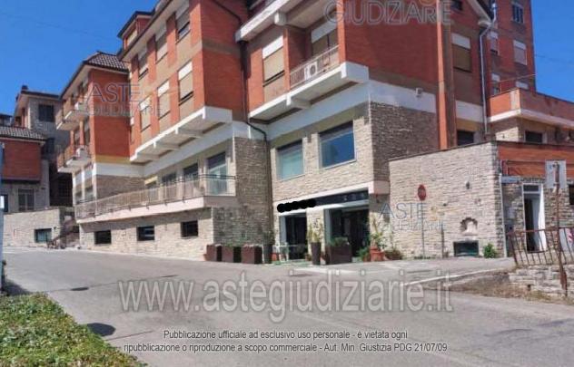 IMMOBILI-IMMOBILE COMMERCIALE-Viale Del Crocefisso, 31, 06059 Todi PG, Italia