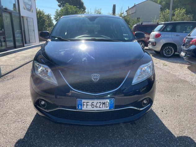 Lancia Ypsilon 1.2 69 CV 5 porte GPL Ecochic Silver - Foto 2