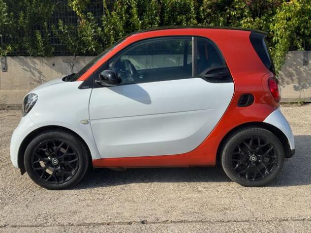 SMART ForTwo 1.0cc 71cv AUTOMATICA TETTO PANORAMICO rif. 24118382 - Foto 4