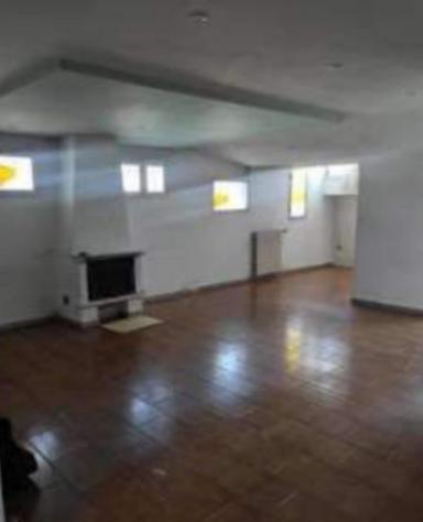 Immobile in asta di 112 m², box auto in vendita a Somma Lombardo - Foto 9