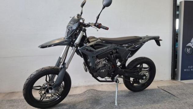 BETAMOTOR RR 125 MOTARD T - X Special Edition 4T - Foto 2