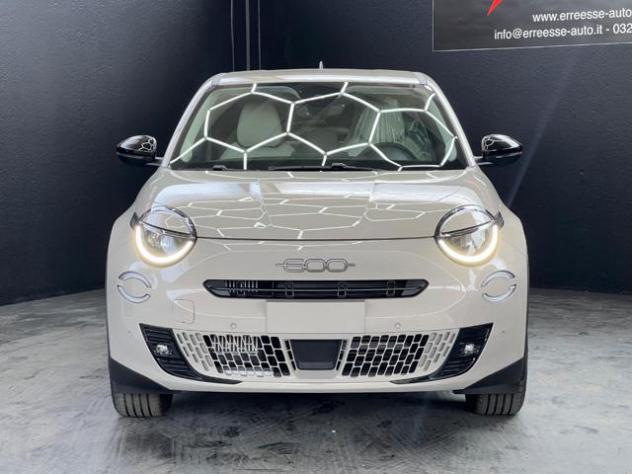 FIAT 600 Hybrid 110 CV DCT MHEV La Prima rif. 23944958 - Foto 2
