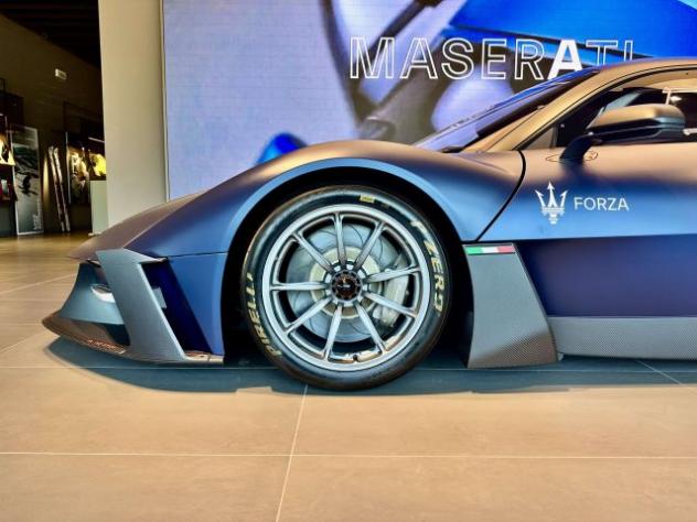 MASERATI MCXtrema 3.0 V6 Nettuno 740cv rwd auto rif. 23828455 - Foto 4