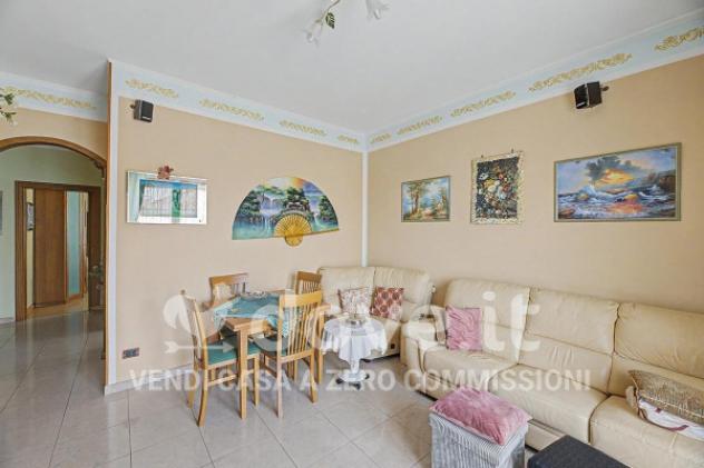 Appartamento di 100 m² con 3 locali e box auto in vendita a Novara - Foto 2