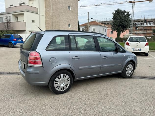 Opel Zafira 1.6 16V ecoM 94CV Cosmo - Foto 6