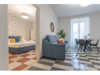 Angelica Suite's