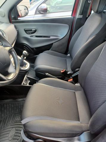 Lancia Ypsilon 1.2 UNICO PROPRIETARIO EURO 6 - Foto 9