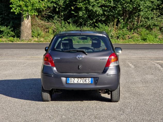 Toyota Yaris 1.4 D-4D DPF 5 porte CV-90 E4 Manuale NEO 2009 - Foto 5