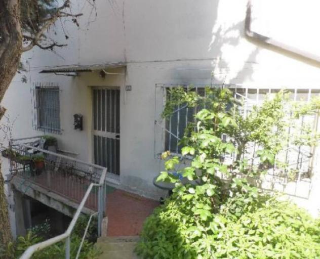 Immobile in asta di 170 m² con più di 5 locali e box auto in vendita a Fermo - Foto 3