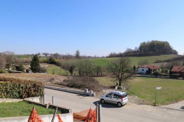 Villa di 220 m² con 3 locali e box auto doppio in vendita a Andezeno - Foto 2