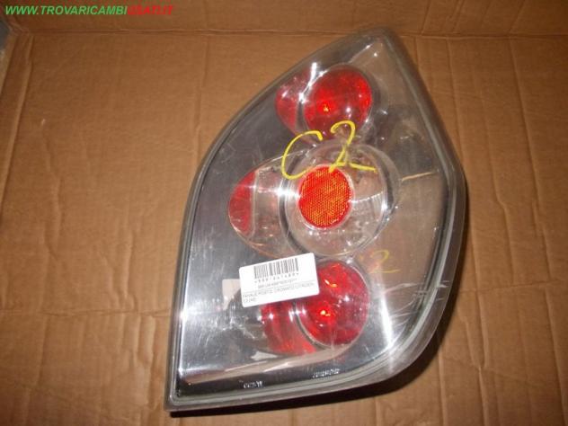 FANALE POST.D. CROMATO CITROEN C2 (A6) Parti elettriche Fanaleria Fanali Fanale post. sx. CITROEN - C2 - 01-11-2008 - 01-01-2010