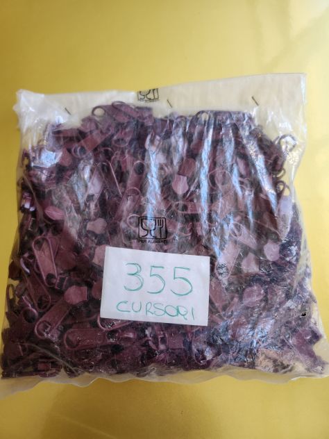 Cursori bordeaux