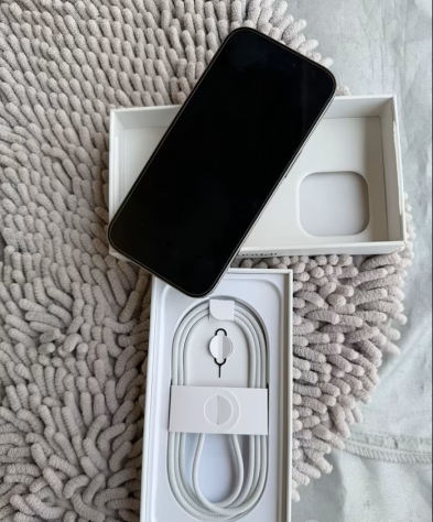 Iphone 16 pro 256 gb pari al nuovo - Foto 2