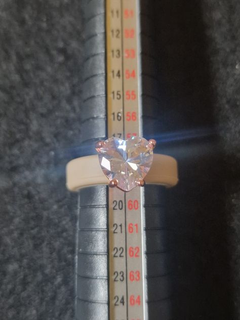 Anello in silicone con zirconia a cuore - Foto 10