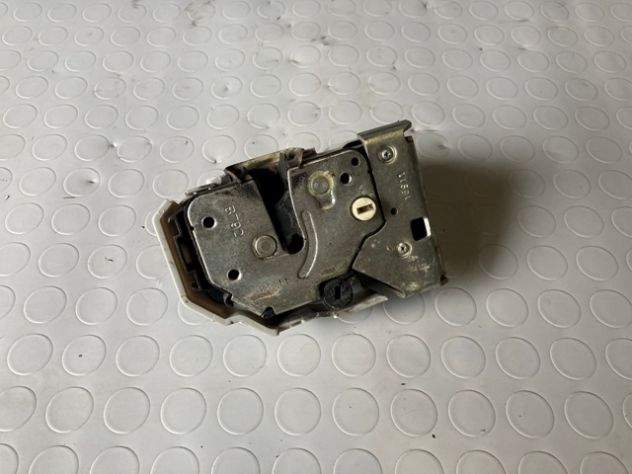 Chiusura centralizzata posteriore SX Lancia Delta del 2012 (518785590) - Foto 2