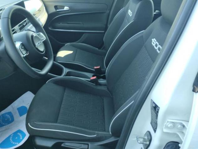 FIAT 600 Hybrid 110 CV DCT MHEV rif. 23926139 - Foto 9