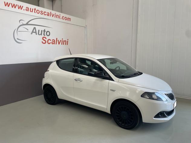 Lancia Ypsilon 1.0 FireFly 5 porte Hybrid Ecochic Silver