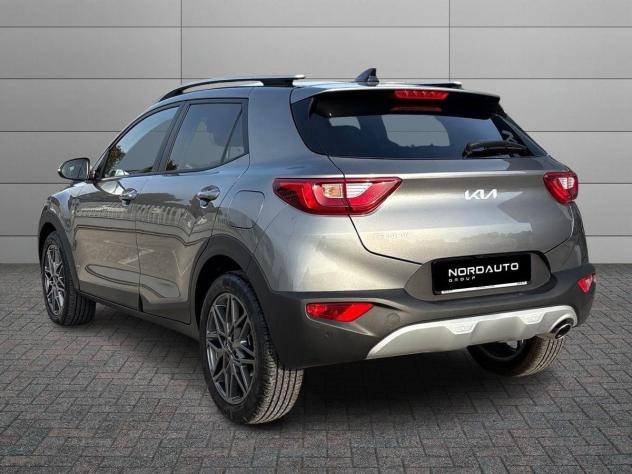 Kia Stonic 1.0 t-gdi mhev Black Edition 100cv dct - Foto 2