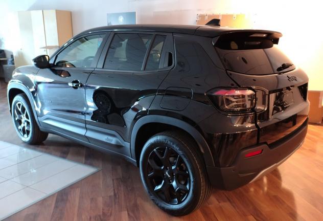 Jeep Avenger e-Hybrid 1.2 MHEV Turbo Black Edition - Foto 7