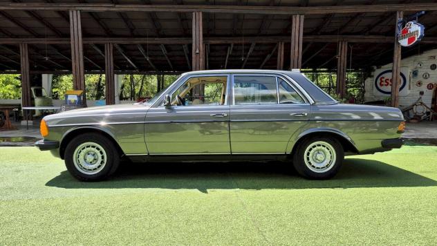 Mercedes-Benz 240 D Berlina W123 - 1980 - Foto 3