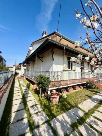 Casa semindipendente in vendita a Lido di Camaiore - Camaiore 130 mq Rif: 1313269