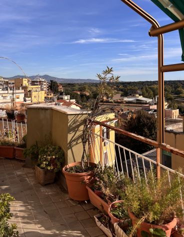 ATTICO PRESTIGIOSO con vista Parco della Caffarella.... - Foto 8