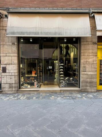 1 Vetrina in vendita a Rimini