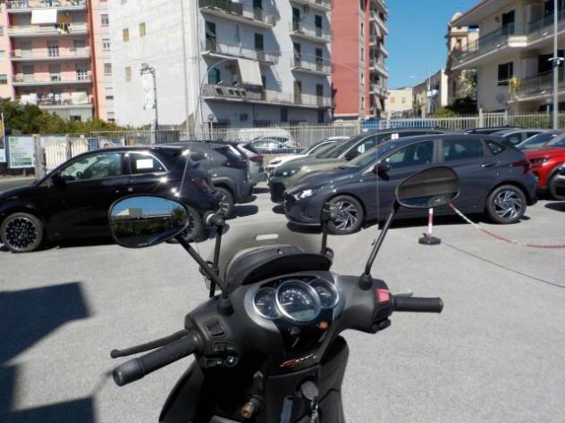 PIAGGIO Beverly 350 i.e. S - Anno 2017 rif. 24152800 - Foto 6