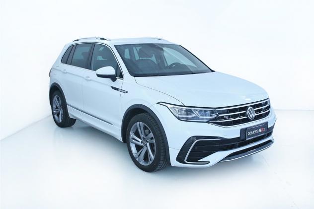 Volkswagen Tiguan 2.0 TDI SCR 150 cv R-Line DSG / Driver Assistance Pack - Climatronic - Cerchi 19" - Keyless Entry & Go - Fari LED Performance - Foto 3