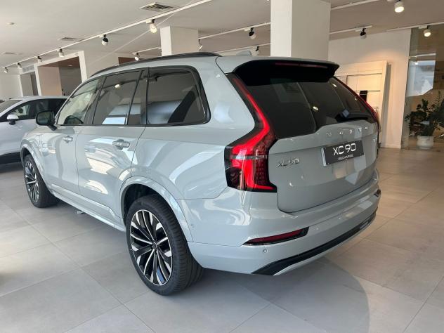 Volvo XC 90 T8 AWD automatico 7 posti PLUS DARK - Foto 2