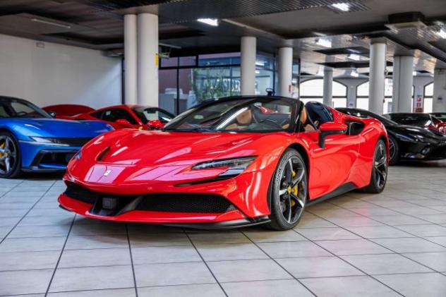 FERRARI SF90 Spider LIFT|ADAS FULL PACK|AFS|CARBON+LEDS|RACING rif. 23749177 - Foto 3