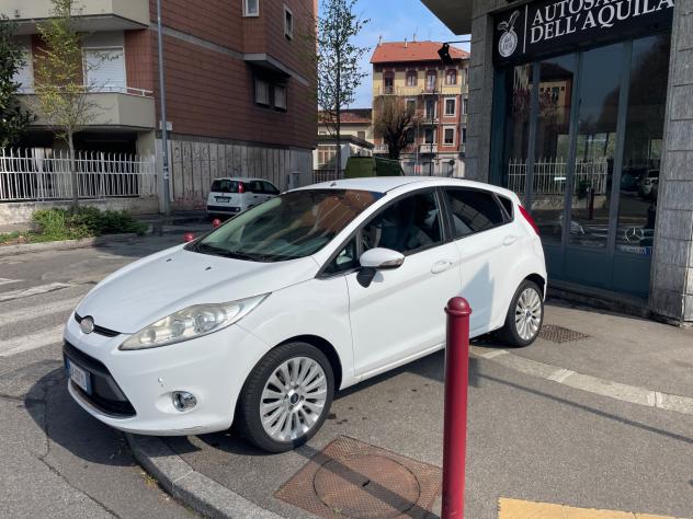 Ford Fiesta 1.4 TDCi 68CV 5 porte Titanium/GARANZIA - Foto 2