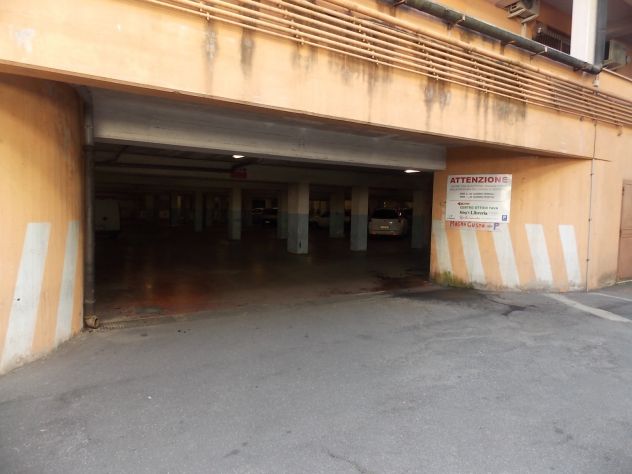 TORREVECCHIA CENTRO COMMERCIALE IL FONTANILE - Foto 4