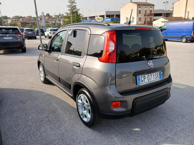 Fiat Panda 1.0 BENZINA HYBRID 2023 CITY LIFE - Foto 6
