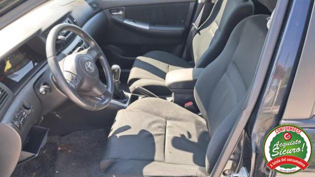 TOYOTA Corolla 1.4 16V 5 porte Sol rif. 23980191 - Foto 3