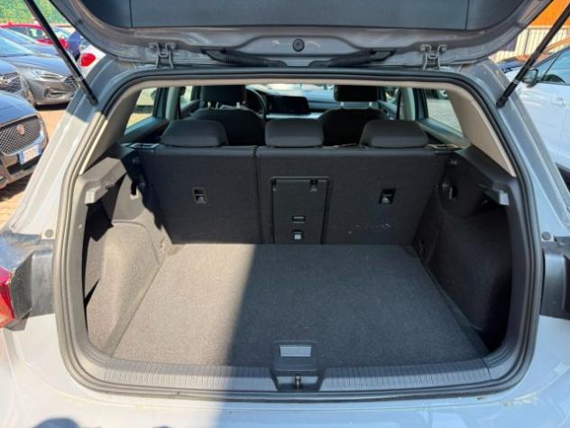 VOLKSWAGEN Golf 2.0 TDI DSG SCR Life rif. 23950135 - Foto 7