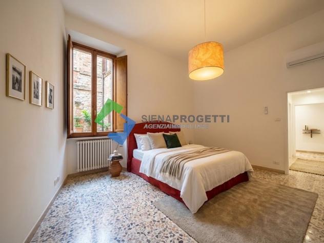 SIENA – CENTRO STORICO | ELEGANZA E PRESTIGIO A POCHI PASSI DA PIAZZA DEL CAMPO - Foto 6
