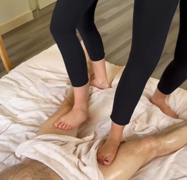 MASSAGGIO TANTRA STUDIO PRIVATO TERAPISTE PIAZZA RE DI ROMA TANTRA Tel:3756347751