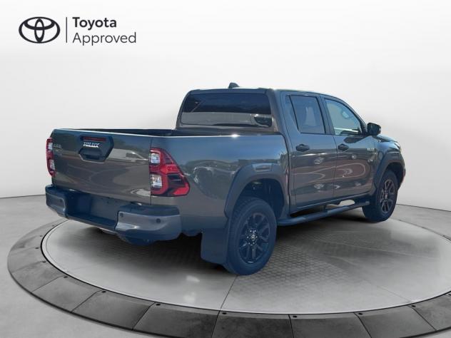 Toyota Hilux 2.8 D-4D 48V A/T 4WD DC Invincible - Foto 7